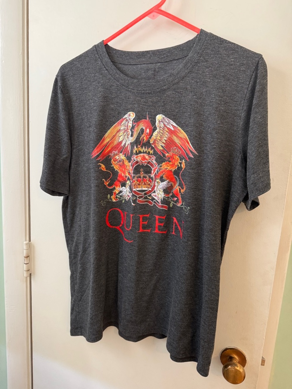 Source Unknown Charcoal Short-Sleeve Tee with Red & Orange Queen Crest